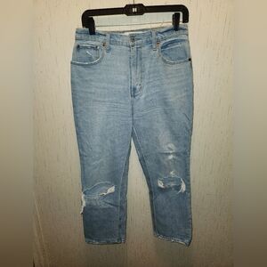 Women's size 6 Short/28 Abercrombie Ankle Straight ultra High Rise Jeans